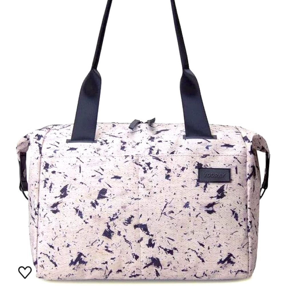 Just selling the bag, never used
